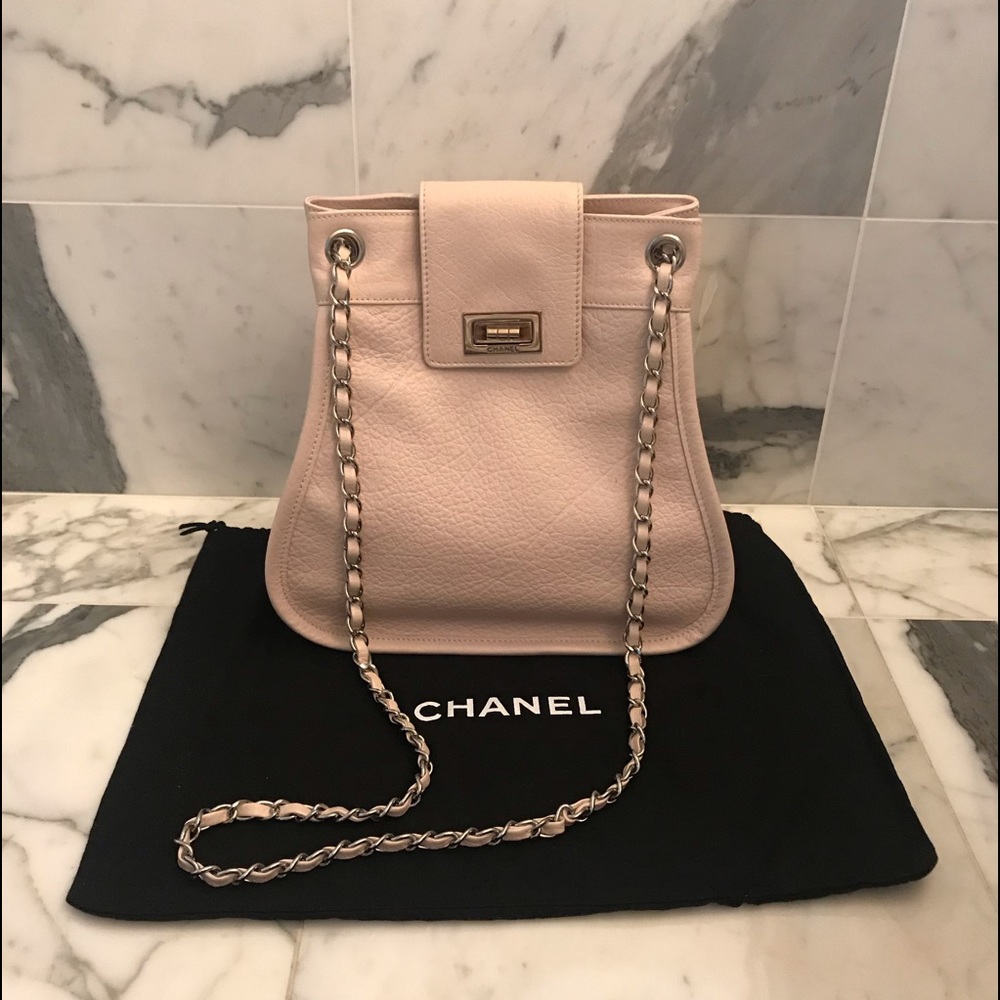 Chanel shoulder bag